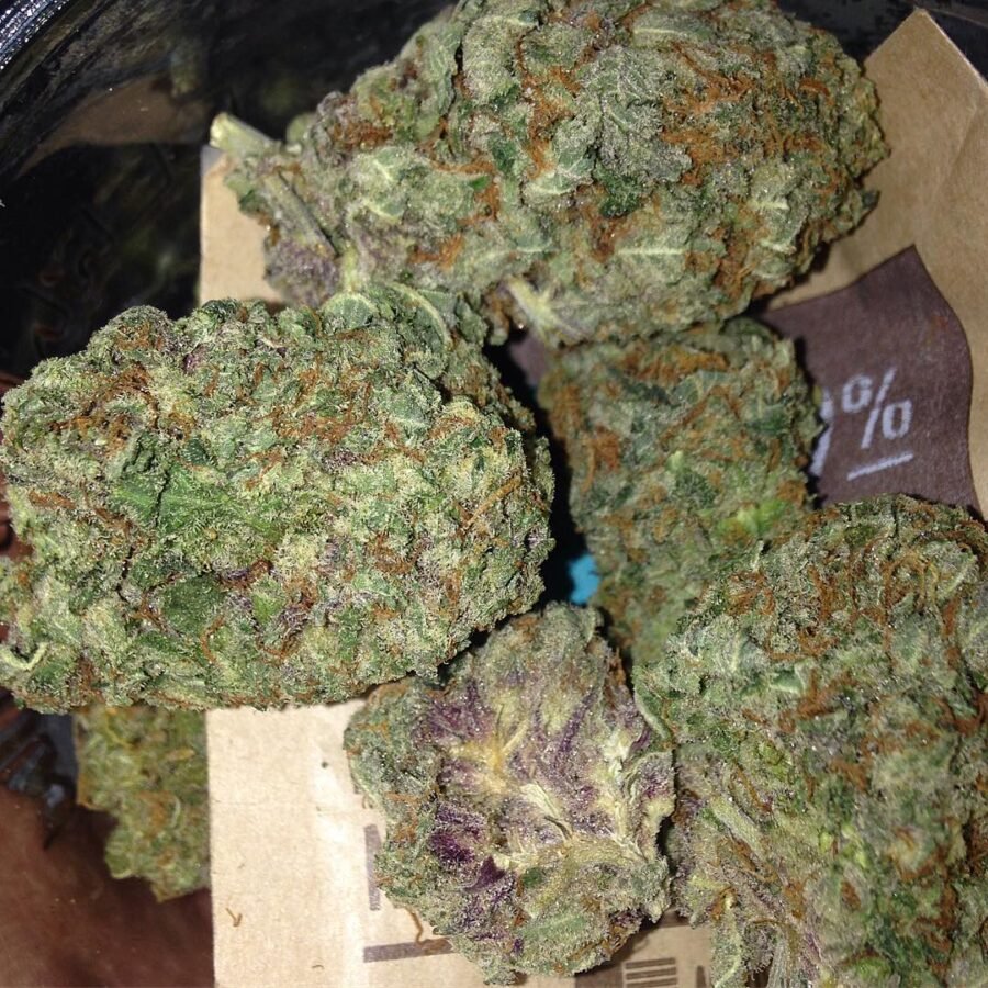 Buy Granddady Purple Weed Online Europe Great for nocturnal use, Granddaddy Purple initially affects both body and mind, but like most heavy indica.
